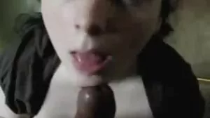 خوش قسمت سوتیلے بھائی ہو جاتا ہے اس سے نجات boner کے ساتھ اس کی مدد کی ان کے stepsister
