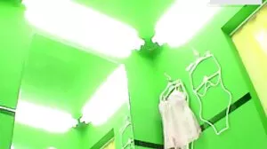 Kinky کی لڑکی کے ساتھ پتلی سملینگک fisting