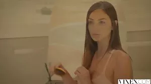 شاندار stepsister اچھا چھاتی کے ساتھ باہر