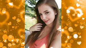 آبنوس نوعمر ربیبہ سیسلیا شعر پیش کرتا ہے اس کے سیاہ بلی کے لئے stepdad