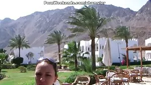 حیرت انگیز Camgirl کی طرف سے آخر کتا سٹائل اس کے ہم جنس پرست عاشق